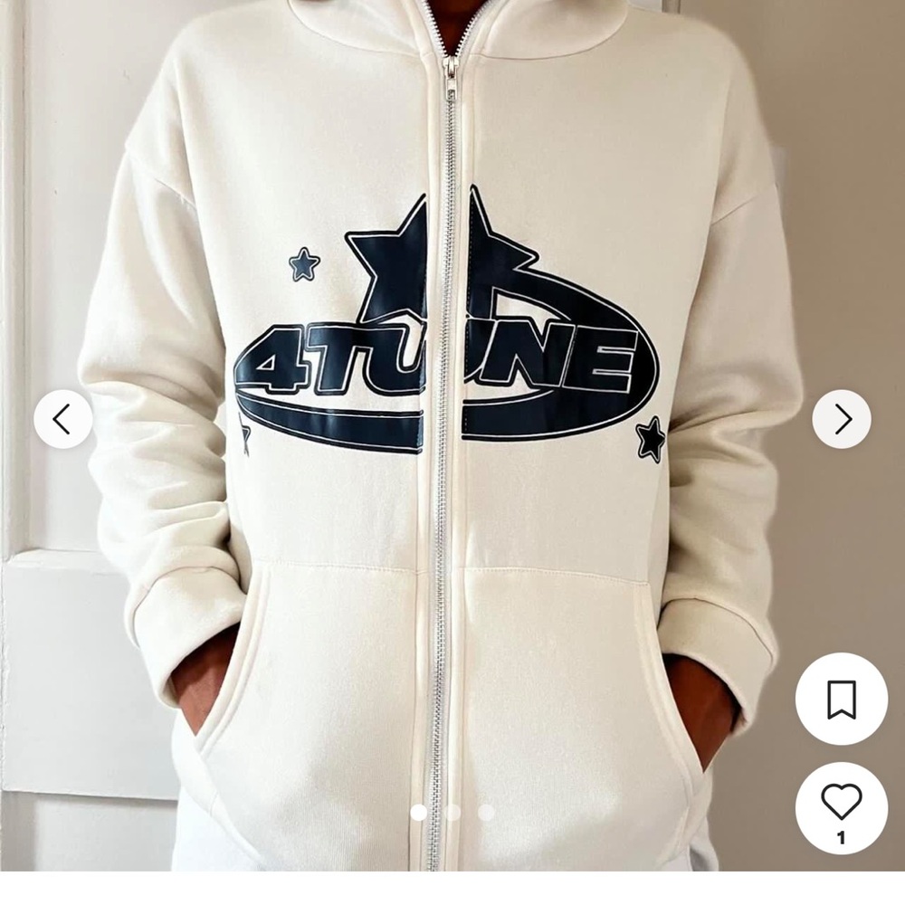 4Tune Full‑Zip Graphic Hoodie – Men’s Medium (Gently Worn)
